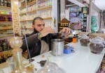 صناعة البخور.. عندما تبدع "غزة" في استقبال رمضان