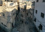 أهالي جنين يتفقدون بيوتهم بعد الانسحاب الإسرائيلي