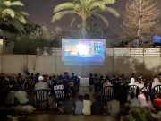 "سينما الشارع".. شاشة تُهدي صغار غزة "ساعة طفولة"